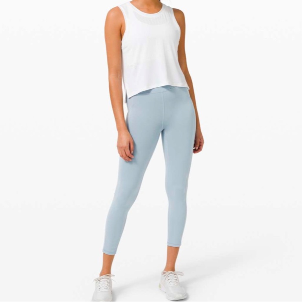 Lululemon Invigorate High-Rise Tight 25"
Chambray